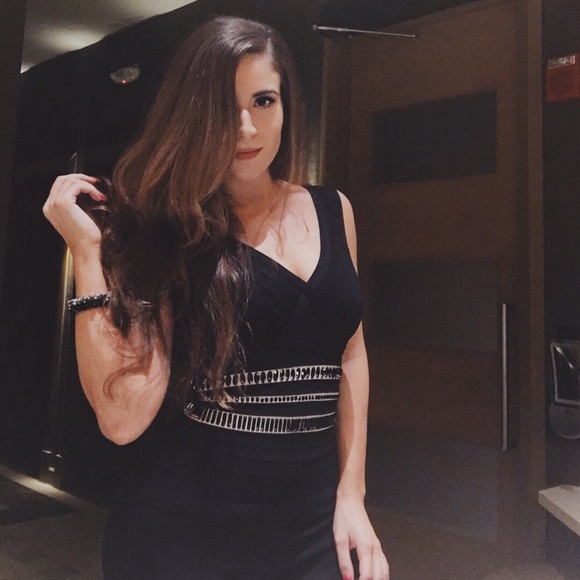 Meet your Posher - Picture 5 of 7